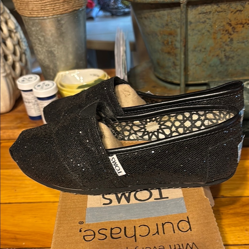 TOMS Women's Black Glitter Classics - Picture 7 of 12